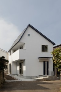 白を基調としたスタイリッシュなデザイン住宅　小金井市Ｎ様邸